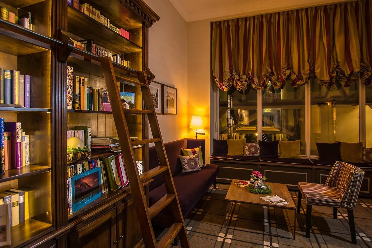 Dormero Hotel Coburg 4*,